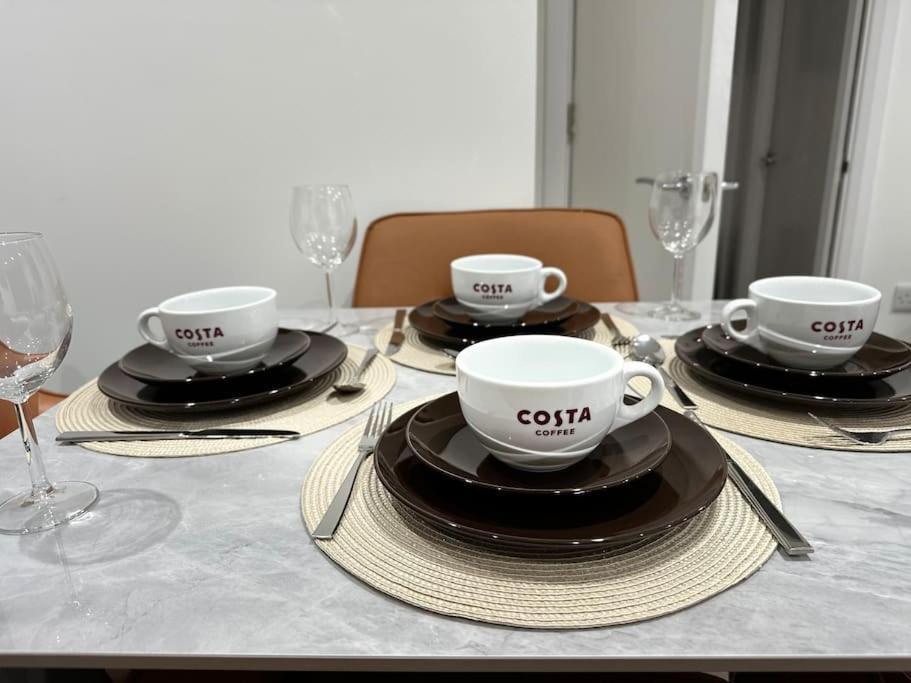 Aqua Dreams -serviced Luxury Apartment, Coyles Place At Portland 88 *